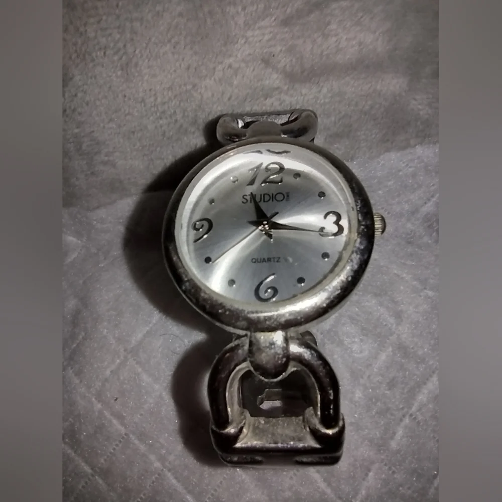 3  Fashion Cuff Bracelet Style Ladies Watches
